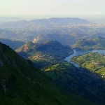Embalse de los Afilorios, cosas que hacer cerca del Restaurante Angleiru